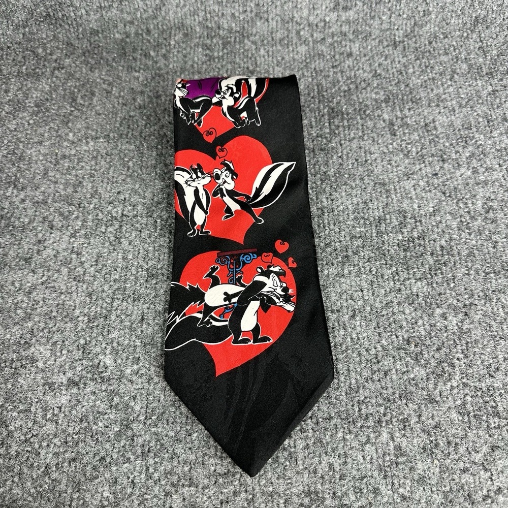 Vintage 1995 Looney Tunes Mania Pepe Le Pew Skunks Hearts Penelope Tie 58X3.5"